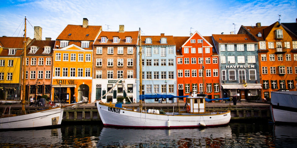 Photo of For the girl who loves travelling alone: World's 10 safest cities for the solo woman traveller. 2/11 by Le Voyageur