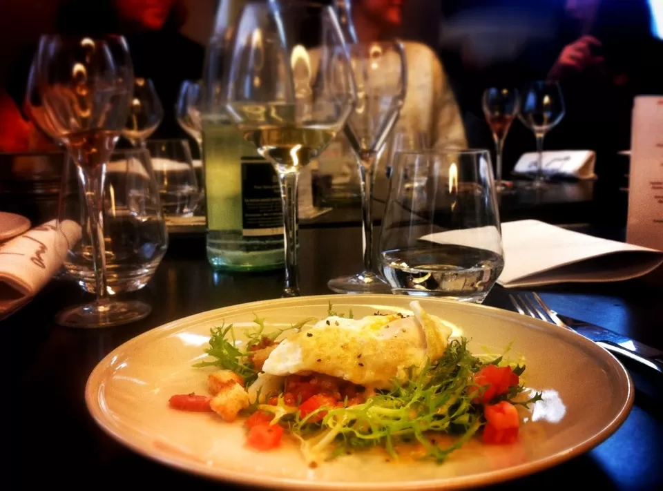 Photo of Hanoi, Vietnam by Le Voyageur