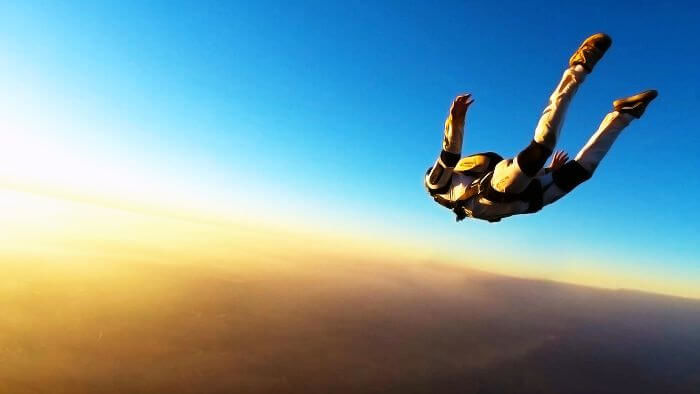 Photo of Skydiving in India: Everything You Need To Know 4/5 by Le Voyageur