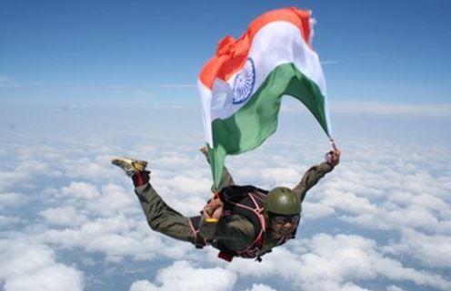 Photo of Skydiving in India: Everything You Need To Know 5/5 by Le Voyageur