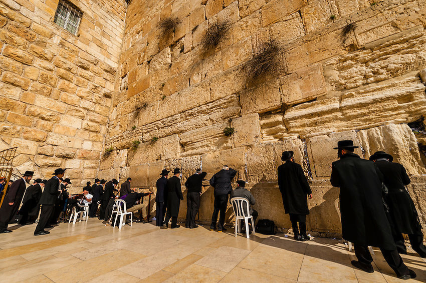 Photo of This Photographer Points His Camera The “Wrong Way” At The World's Most Iconic Spots 6/37 by Le Voyageur