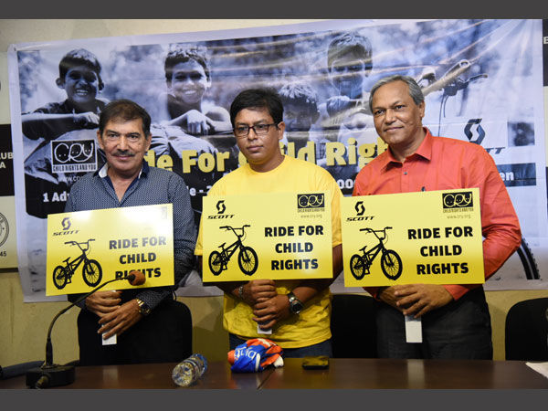 Photo of A trans-Himalayan cycle odyssey as a part of a national campaign for education for children. 1/2 by Le Voyageur
