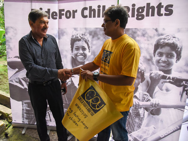 Photo of A trans-Himalayan cycle odyssey as a part of a national campaign for education for children. 2/2 by Le Voyageur