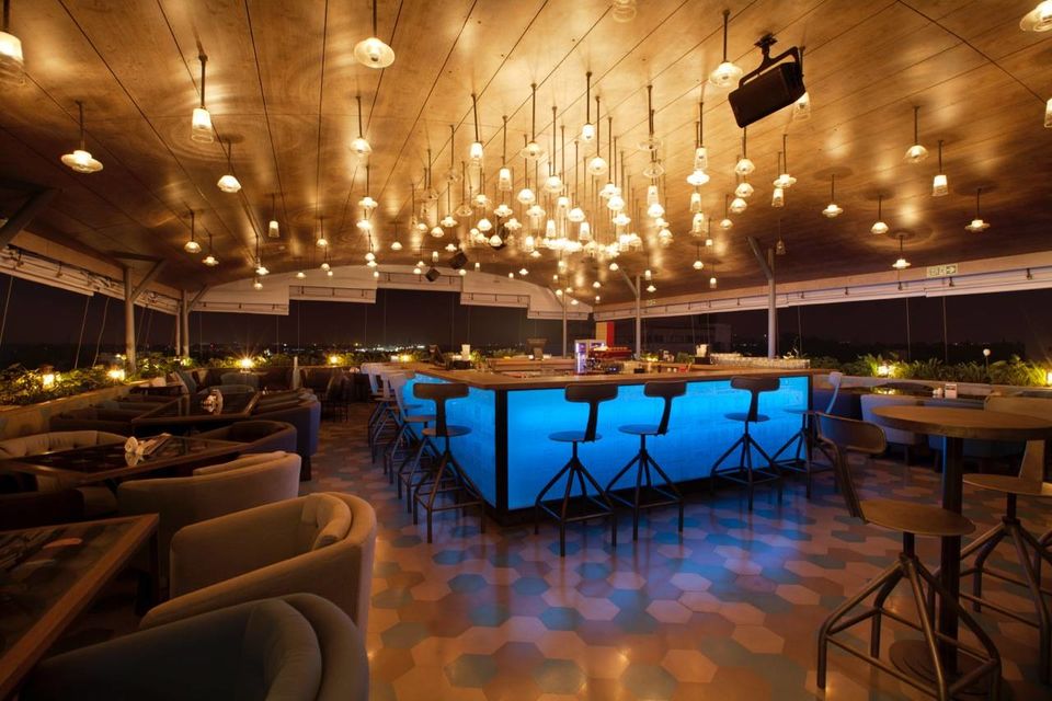 Photo of When All You Want To Do Is Chill: Top Ten Rooftop Cafes And Bars In Bengaluru 2/11 by Le Voyageur