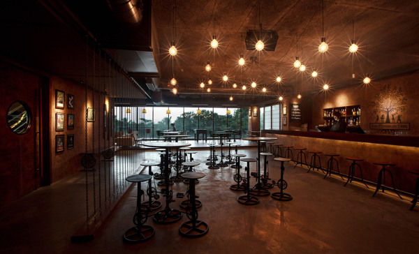 Photo of When All You Want To Do Is Chill: Top Ten Rooftop Cafes And Bars In Bengaluru 11/11 by Le Voyageur