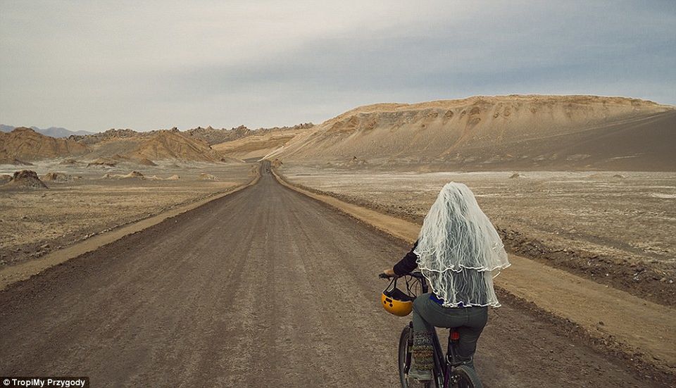 Photo of This Polish Couple Is Celebrating Their Marriage With A 200-Day Adventure! 15/25 by Le Voyageur