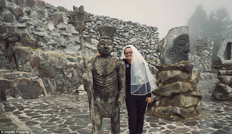 Photo of This Polish Couple Is Celebrating Their Marriage With A 200-Day Adventure! 22/25 by Le Voyageur