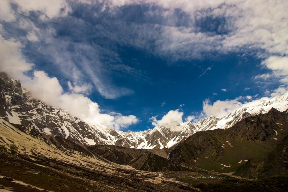 Photo of Everything you need to know about trekking to Beas Kund 6/9 by Travel Beings