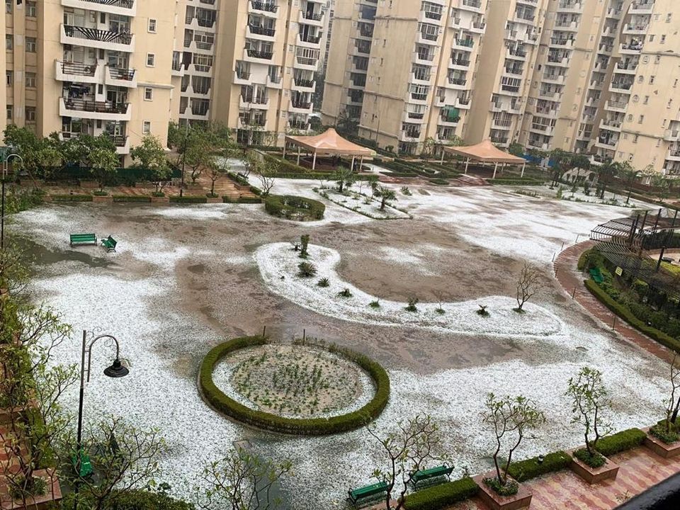 Photo of Remember The 'Snowfall' In Delhi? It Might Happen Again On Valentine's Day, Says The MET Department 3/4 by Travel Beings