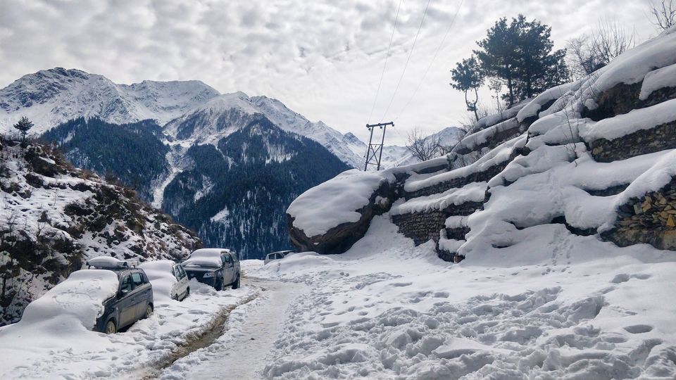 Photo of Everything You Need to Know About Sara Umga Pass Trek 2/3 by Travel Beings