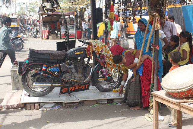 Photo of Unconventional Shrines in India and Their Secrets 2/6 by Travel Beings