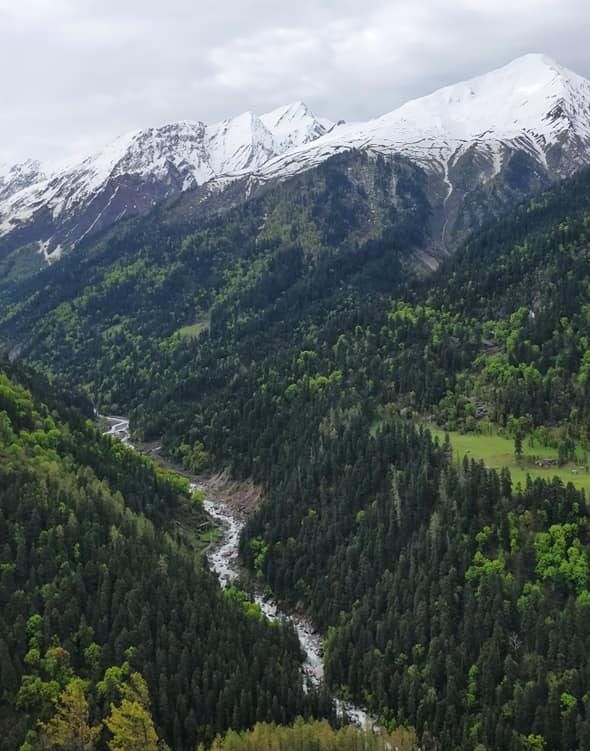 Photo of 10 Pictures That Prove Har Ki Dun Is One of the Most Beautiful Summer Treks 4/10 by Travel Beings