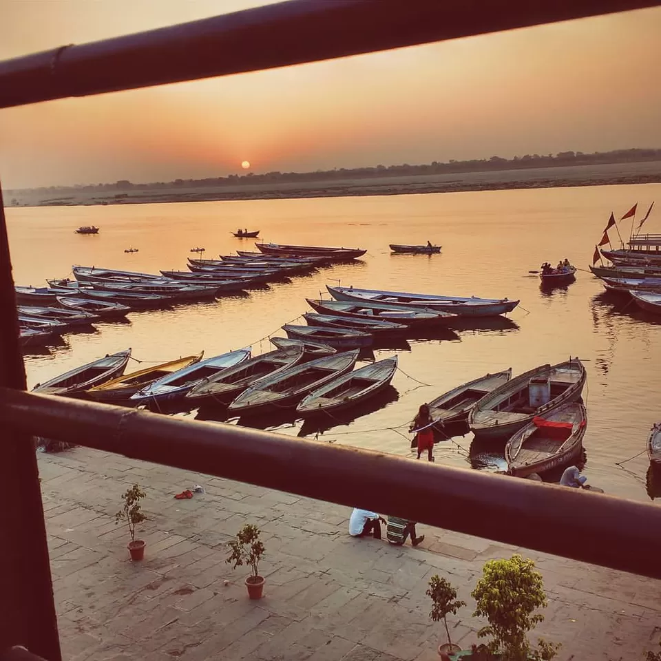 Photo of Dashaswamedh Ghat, Varanasi, Uttar Pradesh, India by Ruchita Katiyar