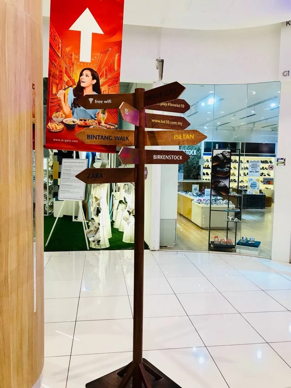 Photo of Lot 10 Shopping Centre, Bukit Bintang Street, Bukit Bintang, Kuala Lumpur, Federal Territory of Kuala Lumpur, Malaysia by Swati Singh