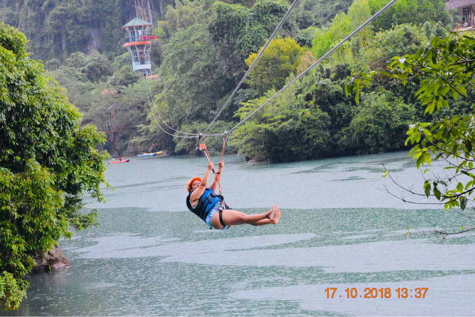 Photo of Phong Nha-Kẻ Bàng National Park, Bố Trạch District, Quang Binh Province, Vietnam by Amruta Gadgil