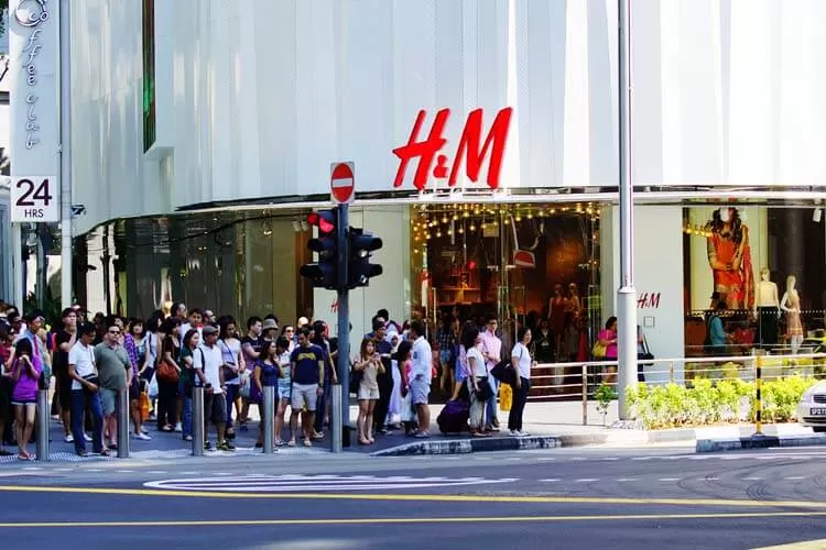 Photo of Orchard Road Singapore by mansi sachdeva