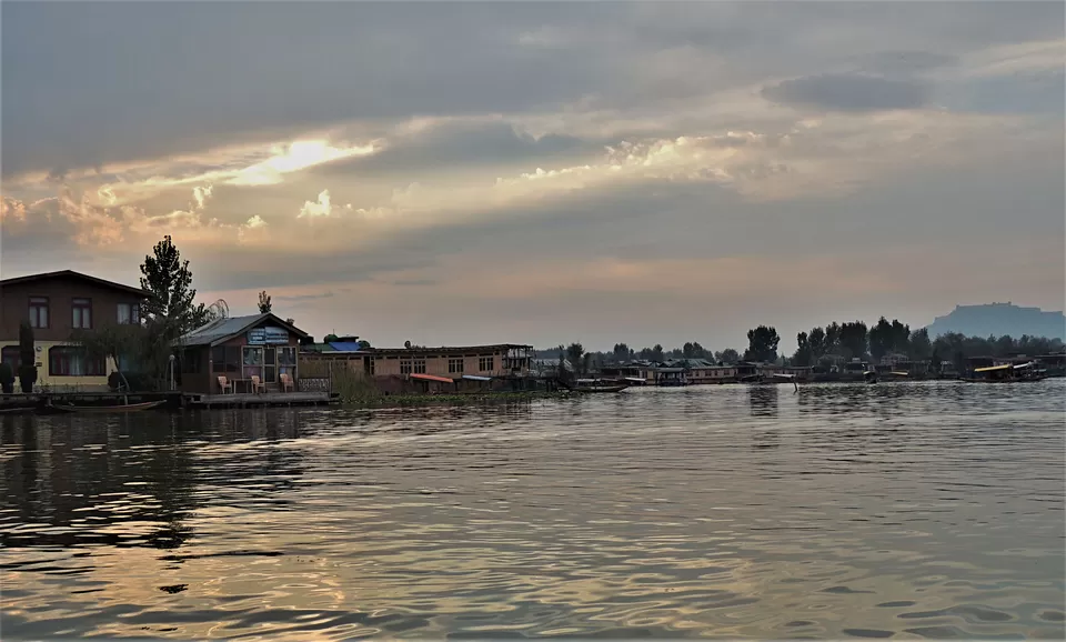 Photo of Srinagar by Indrarup Saha