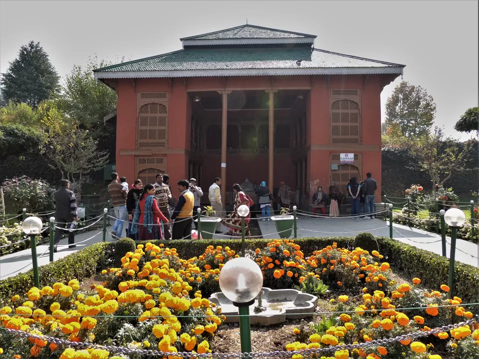Photo of Nishat Garden, Srinagar by Indrarup Saha