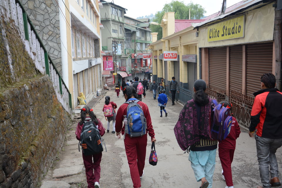 Photo of Darjeeling, West Bengal, India by Indrarup Saha