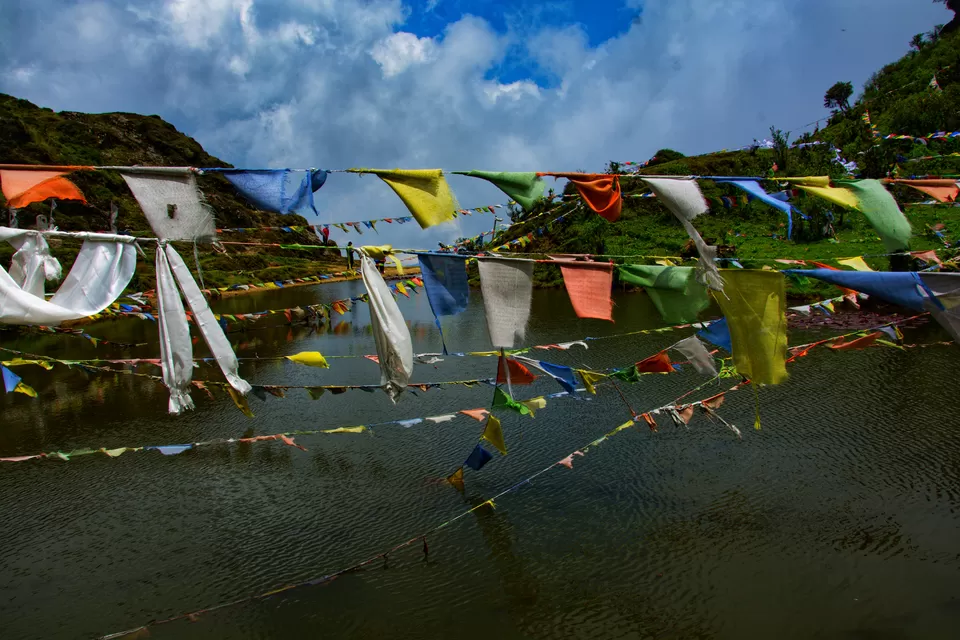 Photo of Kalipokhri Lake, Kalipokhri, West Bengal, India by Indrarup Saha