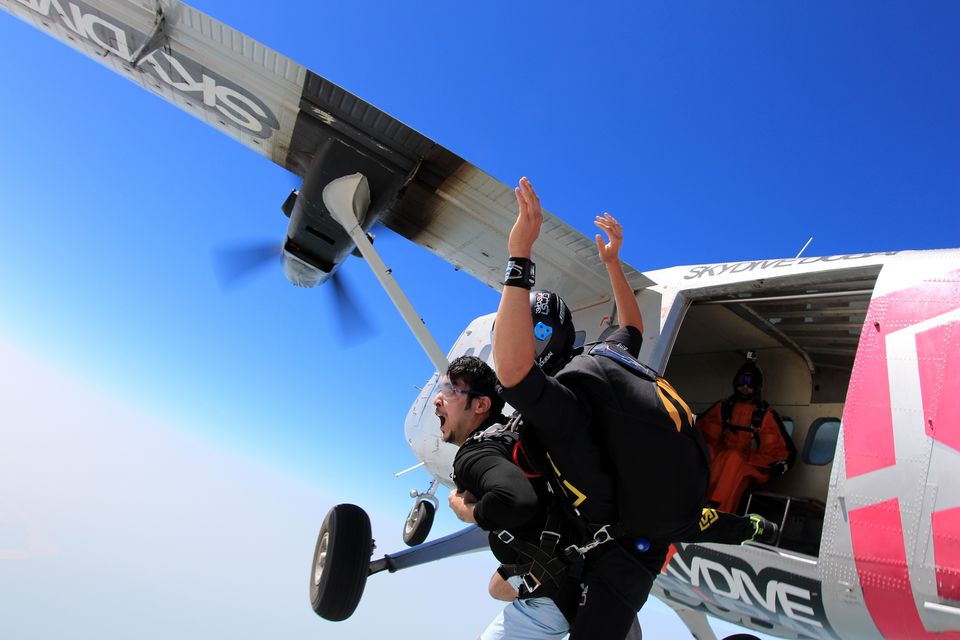 Photo of Skydive Dubai:live the fear and conquer it..:) 7/9 by aashish garg