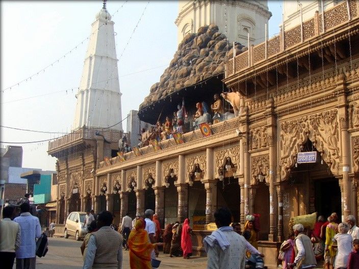 Photo of Govardhan Parikarma : Way to God's Path 1/21 by Naresh Tomar
