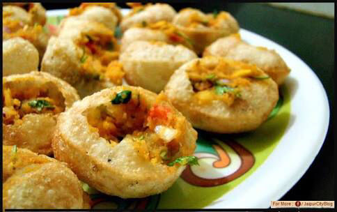Photo of A Foodie's Guide to Street Food in Pink city, Jaipur. by Anjali sahrawat