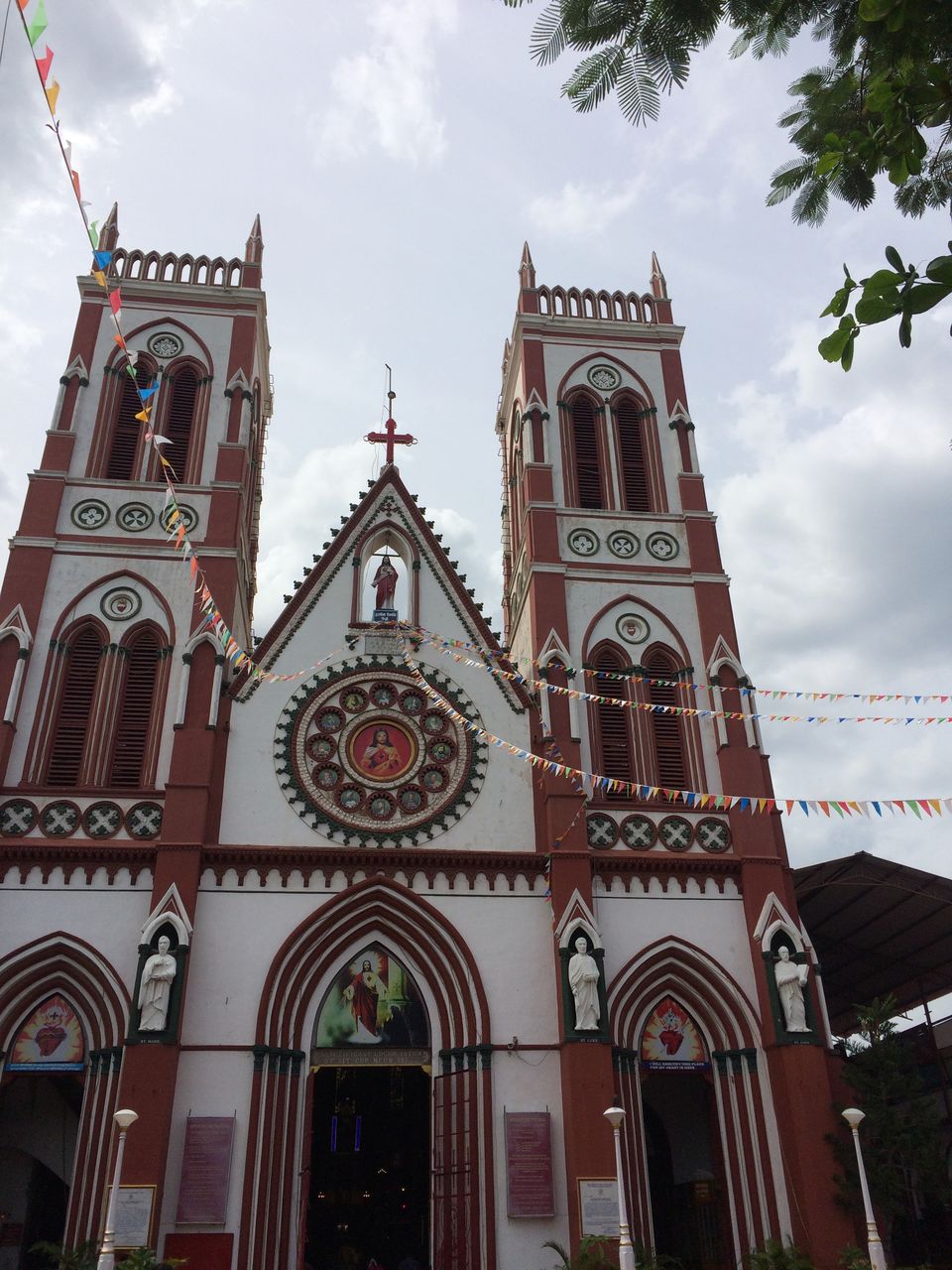 Photo of Church of the Sacred Heart of Jesus, MG Road Area, Pondicherry, Puducherry, India by Anjali sahrawat