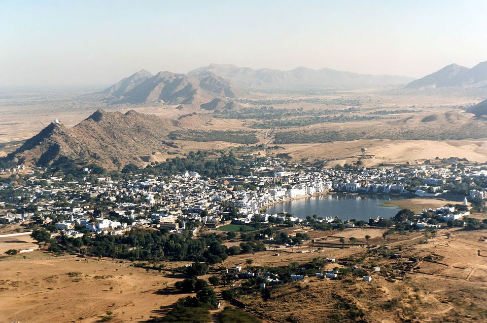 Photo of The Hindu Genealogy Banks of Pushkar — Jot down a message for your upcoming generations 1/5 by Bhaavan Goswami