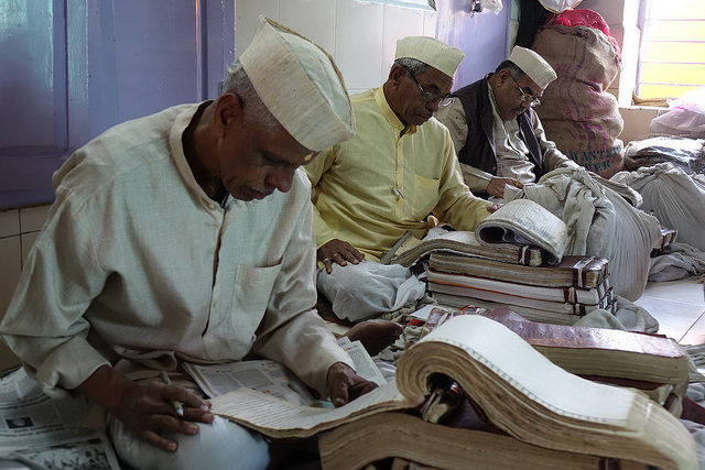 Photo of The Hindu Genealogy Banks of Pushkar — Jot down a message for your upcoming generations 5/5 by Bhaavan Goswami