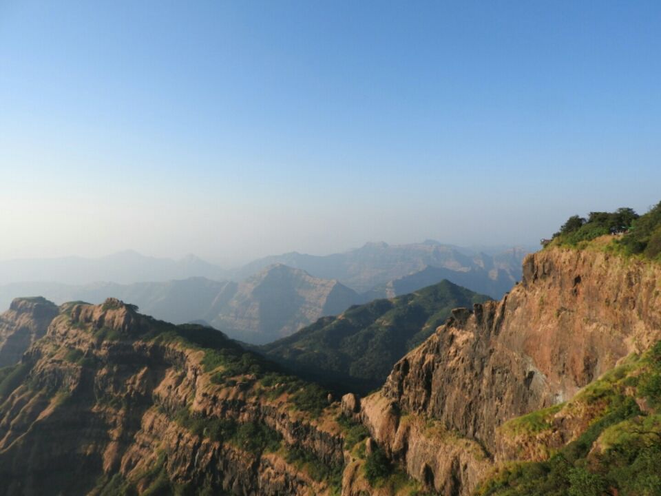 Photo of Mahabaleshwar, Maharashtra, India by Mandira Donde