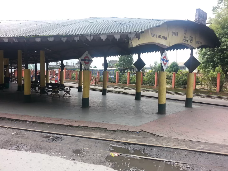 Photo of Darjeeling, West Bengal, India by Mandira Donde