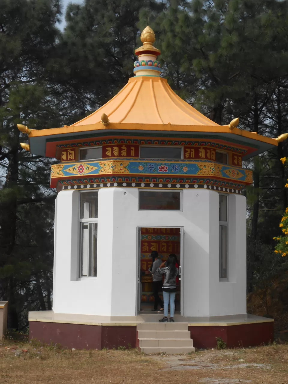 Photo of TIBETAN MONASERY by उदय वीर सिंह गुलेरिया