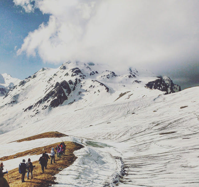 Photo of An Absolute Idiot's Guide to Sar Pass 14/16 by akshay tarfe