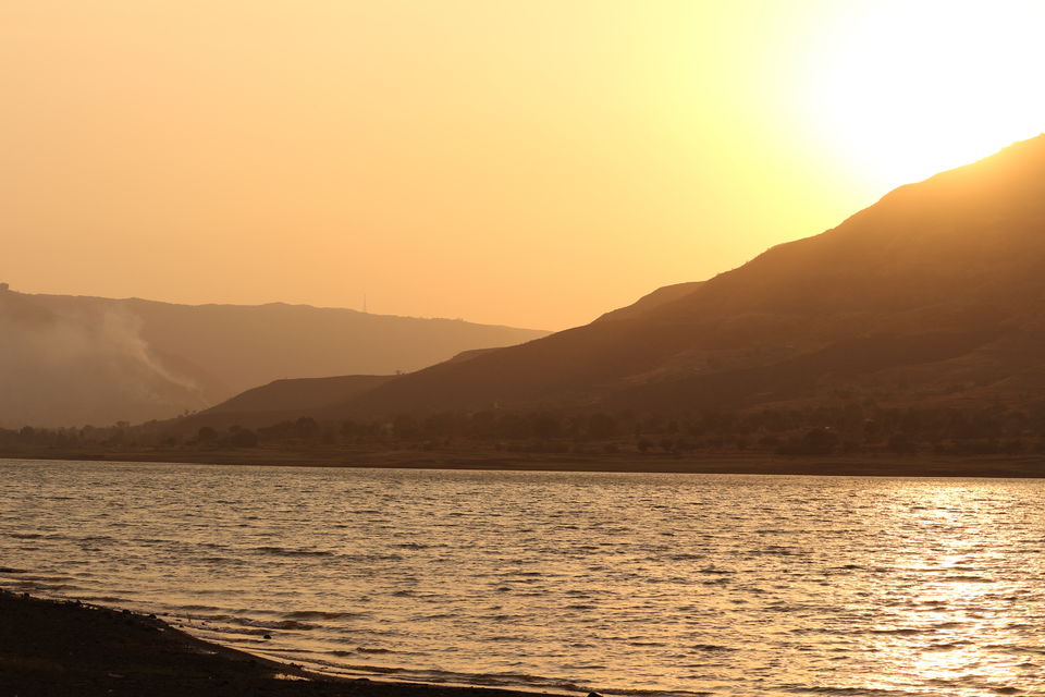 Photo of Dhom Lake 3/9 by Vivek Kumar