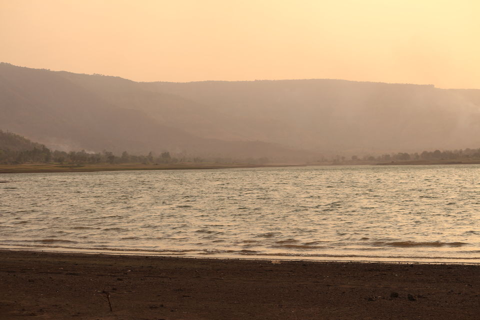 Photo of Dhom Lake 4/9 by Vivek Kumar