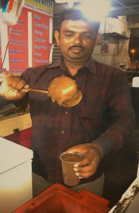 Photo of The Desi Food Court of Baroda: Ratri Bazaar 4/10 by Devyani