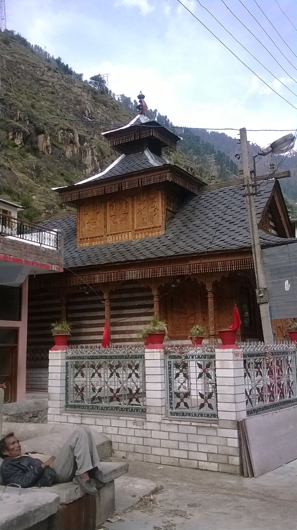 Photo of "Manikaran Sahib Gurudwara : A Heaven in the Himalayas" 4/13 by Yash Saxena
