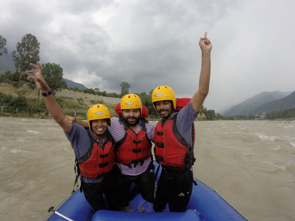 Photo of River Rafting : Rishikesh or Kullu by Yash Saxena
