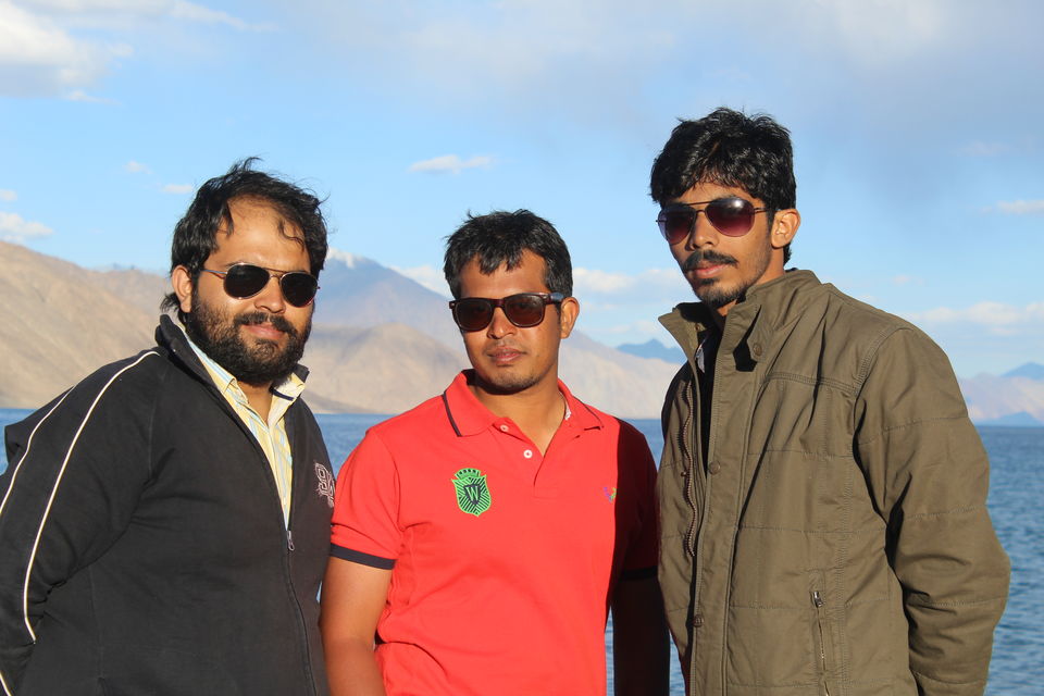 Photo of 1 Destination, 2 Bulls, 3 Freaky Travelers, 5 States, 13 Days, 3300 Kilometres: How we got Leh'd 24/26 by Yash Saxena