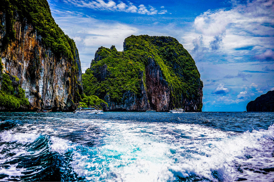 Photo of Sawasdee Thailand by Susnata