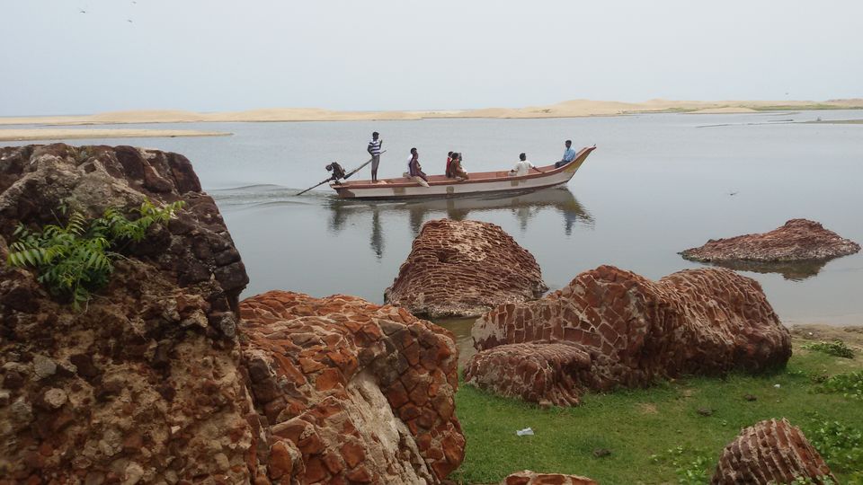Photo of Fancy shooting and getting shot in the backdrop of a dilapidated fort and blue, tranquil backwaters? by Oscar Lawrence