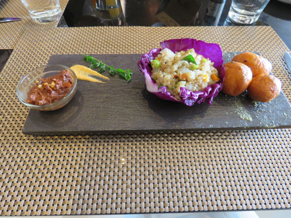 Photo of Novotel Airport Hyderabad: a combination of class, comfort and convenience. 6/13 by Rashmi Gopal Rao