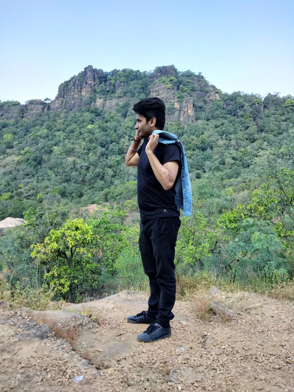 Photo of Bee Fall, Pachmarhi, Madhya Pradesh, India by vivek