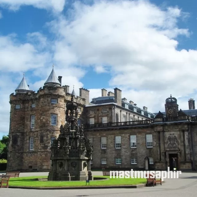 Photo of Holyrood Palace, Edinburgh, United Kingdom by Naresh Shah