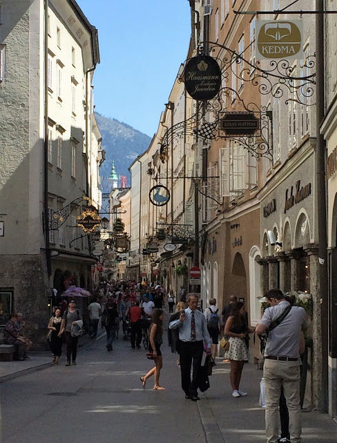 Photo of Salzburg in Austria- Top 10 things to do on a day trip 9/26 by Poulami Kundu
