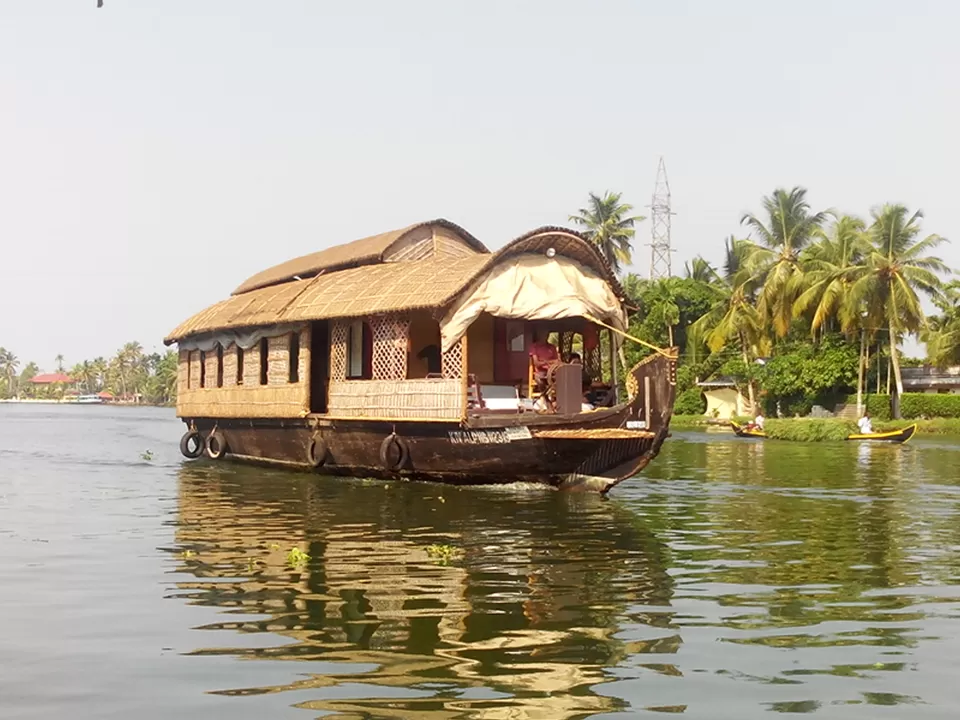 Photo of Alleppey Boathouse, Alappuzha, Kerala, India by Dipti Goyal