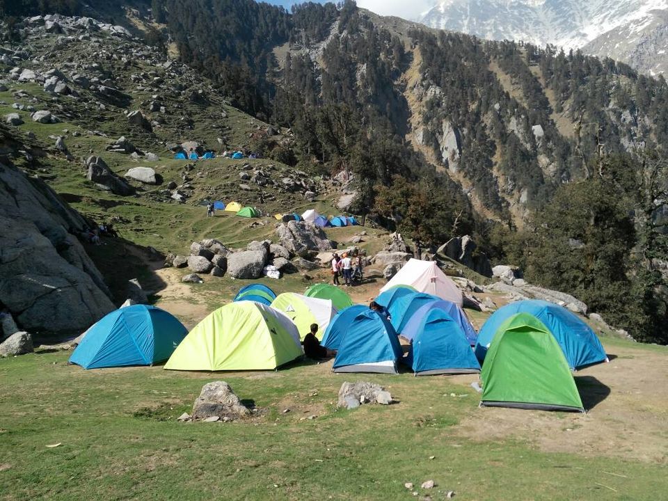 Photo of Triund Trek Trail, Trail to Triund Hill, Dharamshala, Himachal Pradesh, India by Dipti Goyal