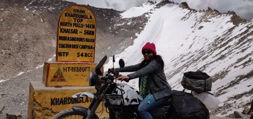 Photo of Khardung La Road, Leh by Dipti Goyal