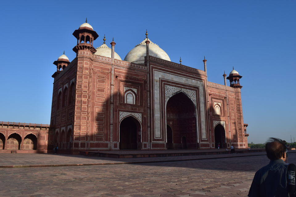 Photo of How to explore the best of Taj Mahal? by Rishika Jain